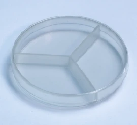 Caja petri tres divisiones
